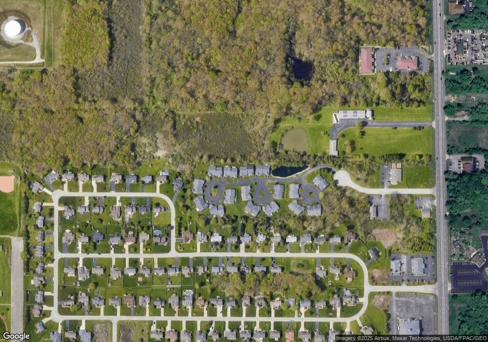 828 Woodfield Ct unit A, Youngstown, OH 44512 - photo 1