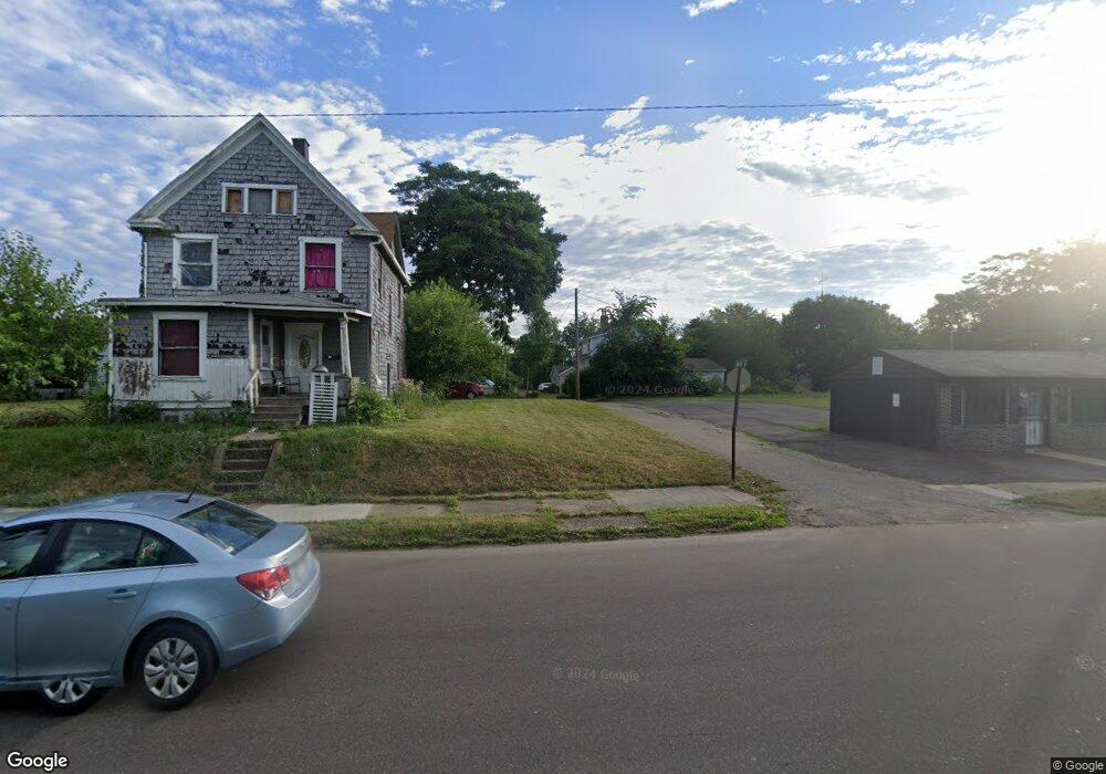 1421 Tuscarawas St E, Canton, OH 44707 - photo 1