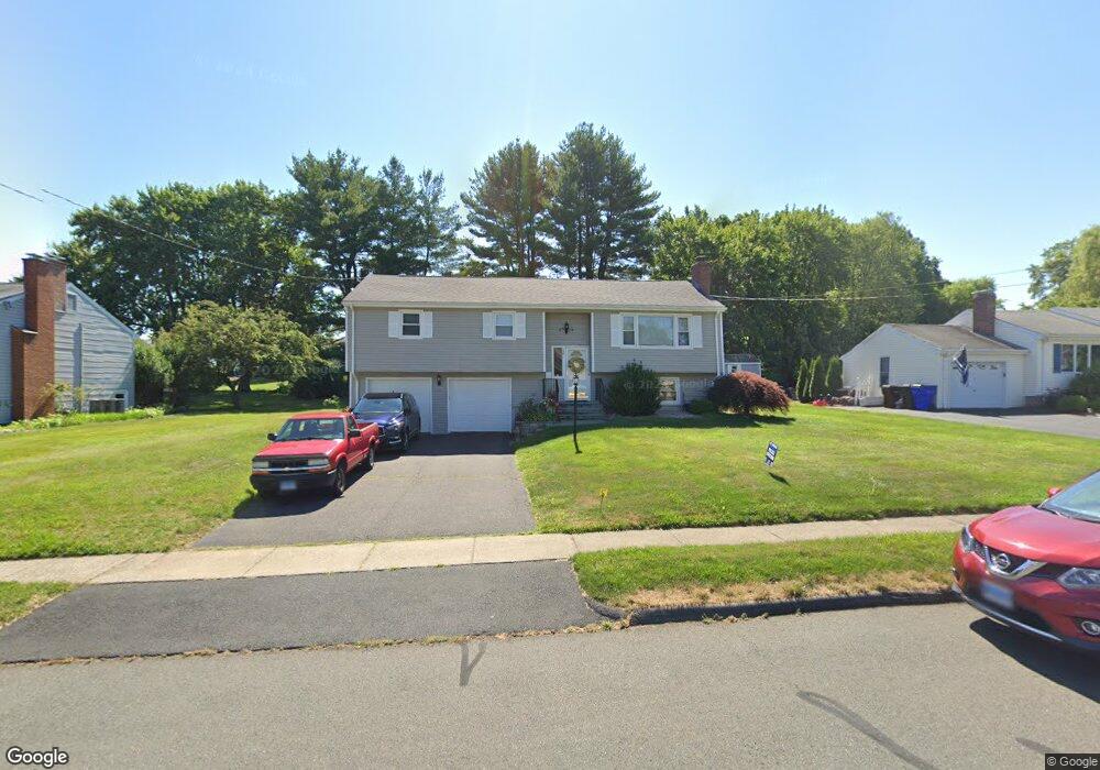 158 Fairlane Dr, Wethersfield, CT 06109 - photo 1