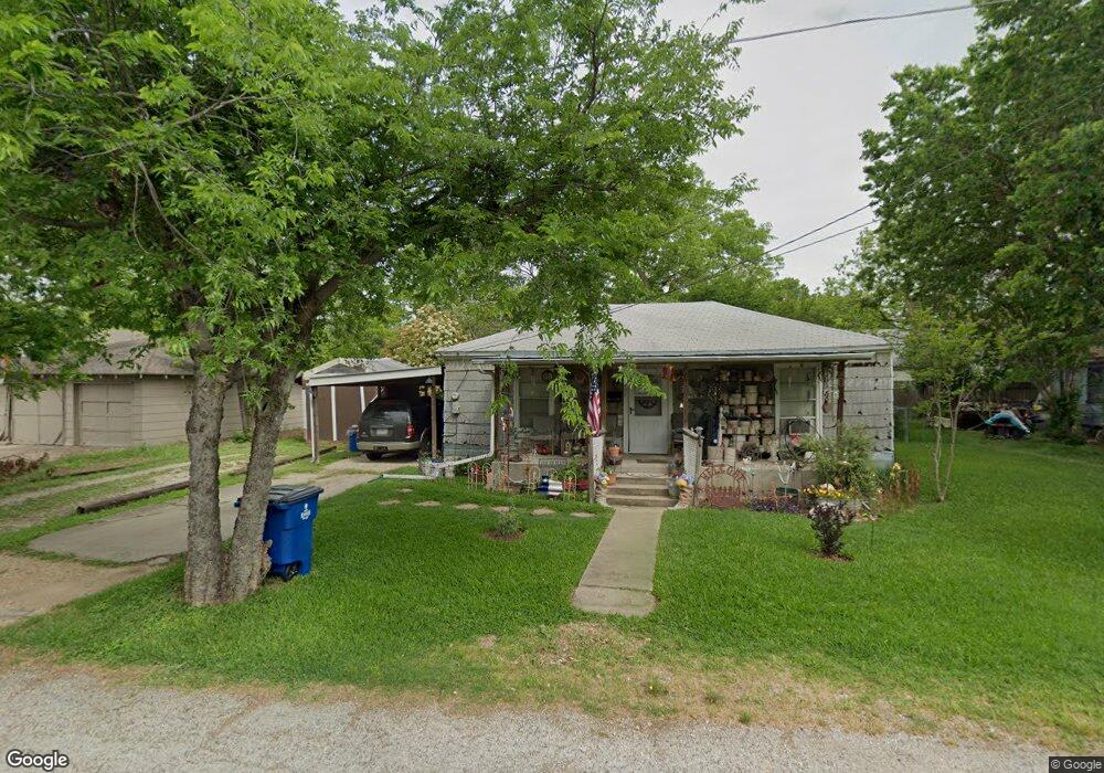 404 Travis St, Ennis, TX 75119 - photo 1