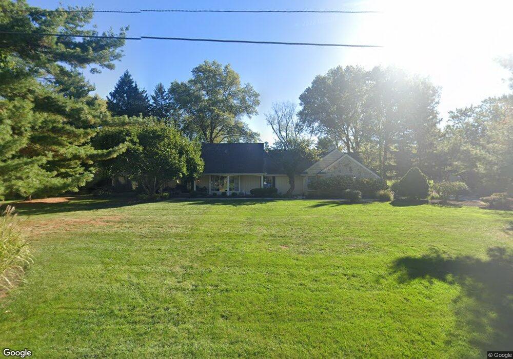 1527 Fairway Dr, Lima, OH 45805 - photo 1