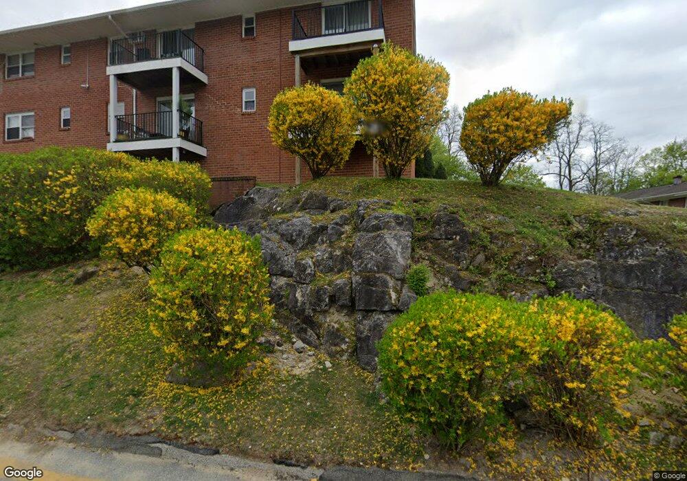 31 Old Post Rd S, Croton On Hudson, NY 10520 - photo 1