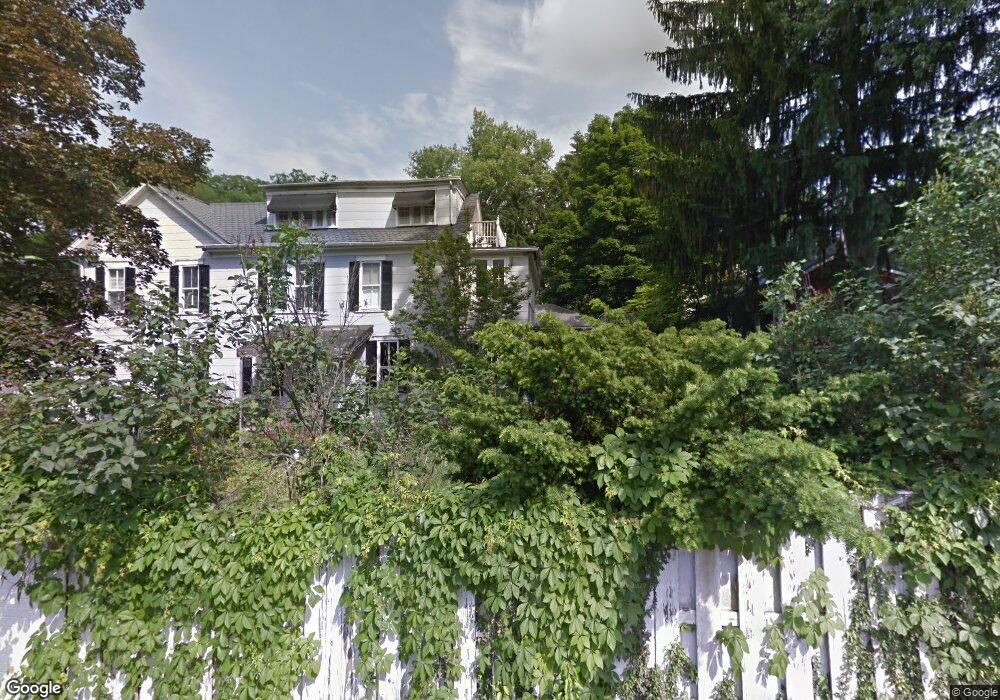 76 S Green St, Berkeley Springs, WV 25411 - photo 1