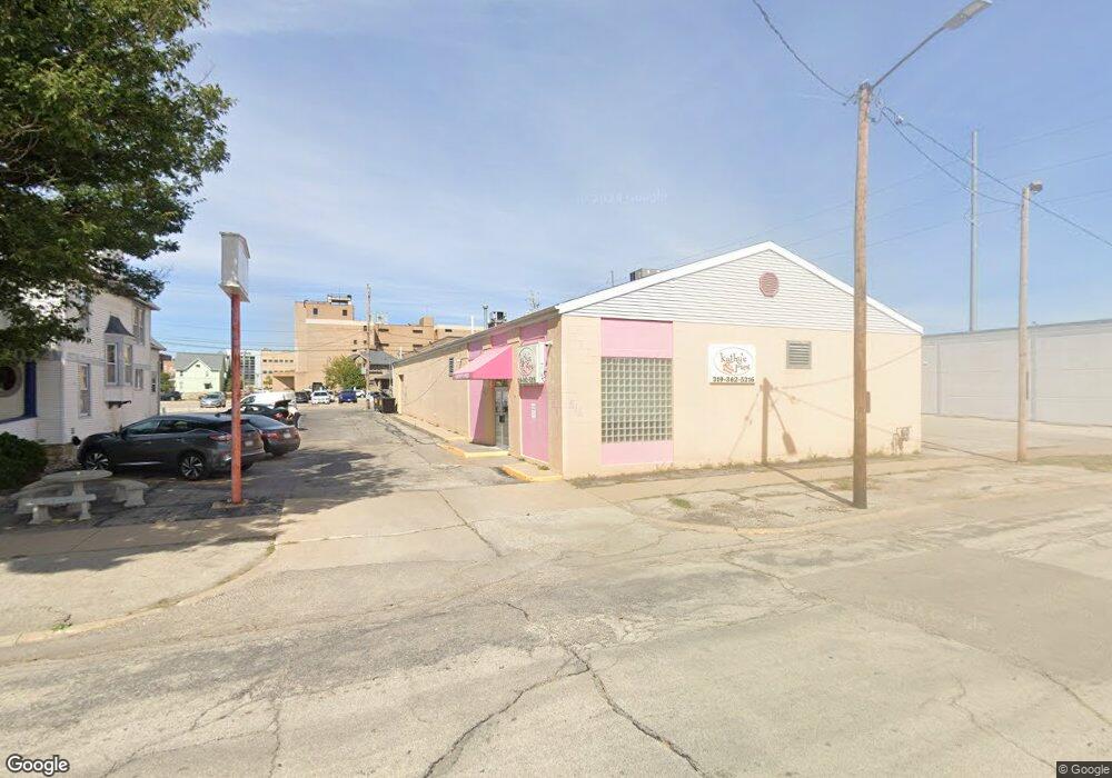 616 5th Ave SE, Cedar Rapids, IA 52401 - photo 1