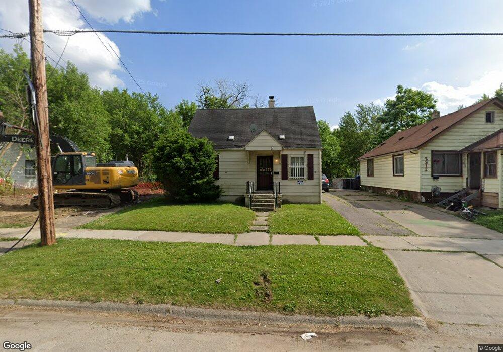 2316 Bennett Ave, Flint, MI 48506 - photo 1