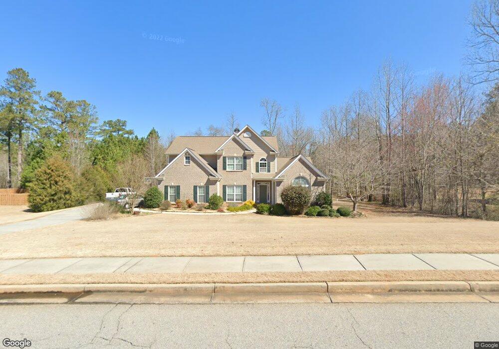 211 Silverbell Ln, Sharpsburg, GA 30277 - photo 1