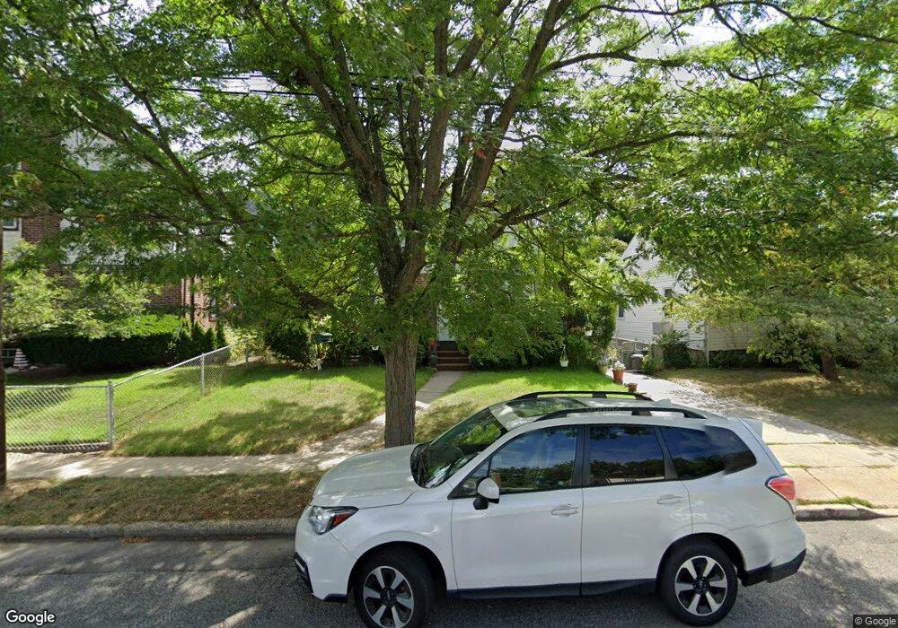 129 Claflin Blvd, Franklin Square, NY 11010 - photo 1