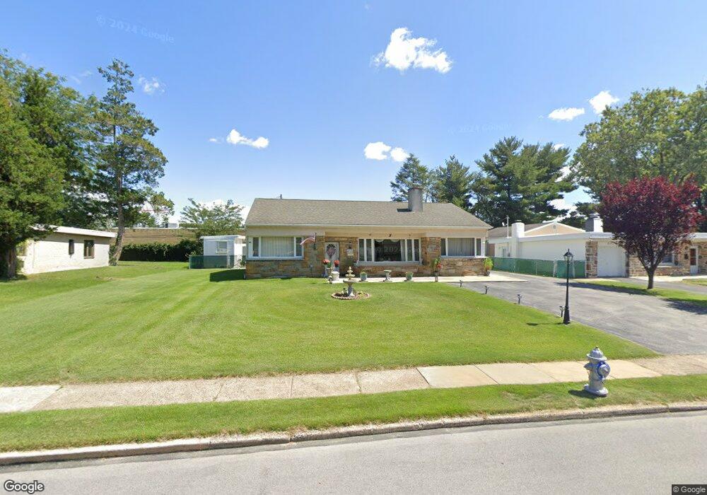 2113 Boxwood Dr, Broomall, PA 19008 - photo 1