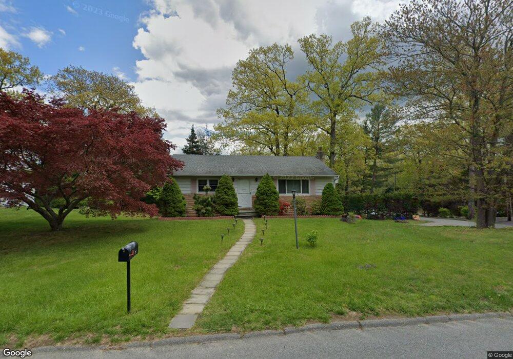 115 Oak Ridge Rd, Pleasantville, NY 10570 - photo 1