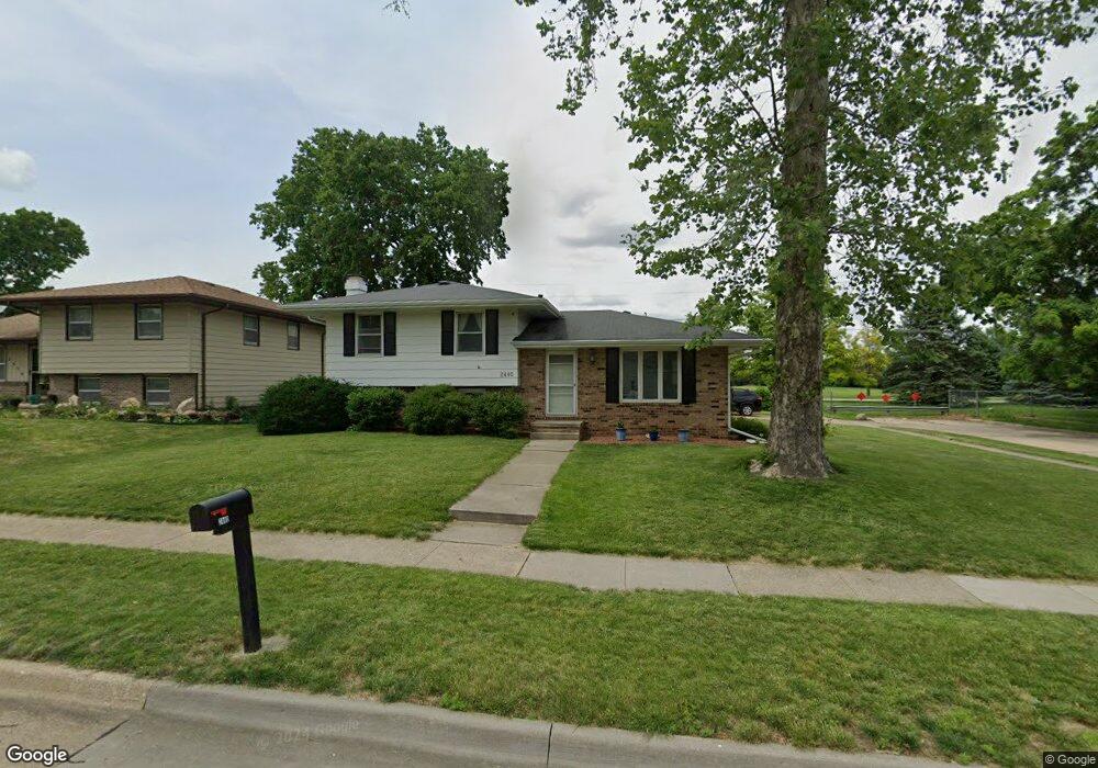 2440 E Aurora Ave, Des Moines, IA 50317 - photo 1