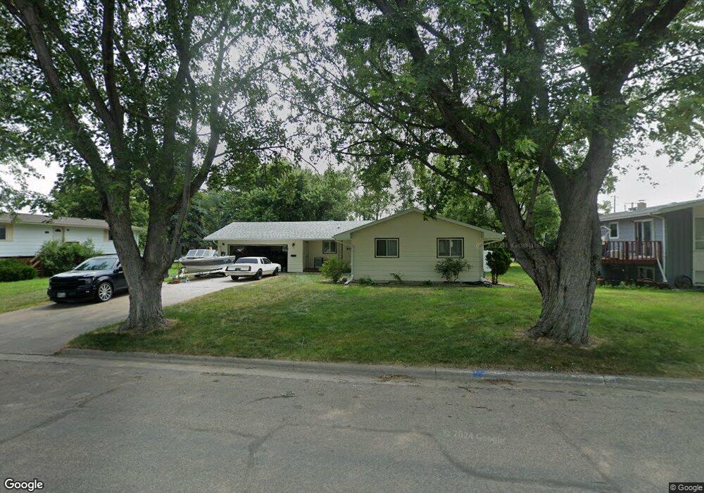 510 14th St NE, Jamestown, ND 58401 - photo 1