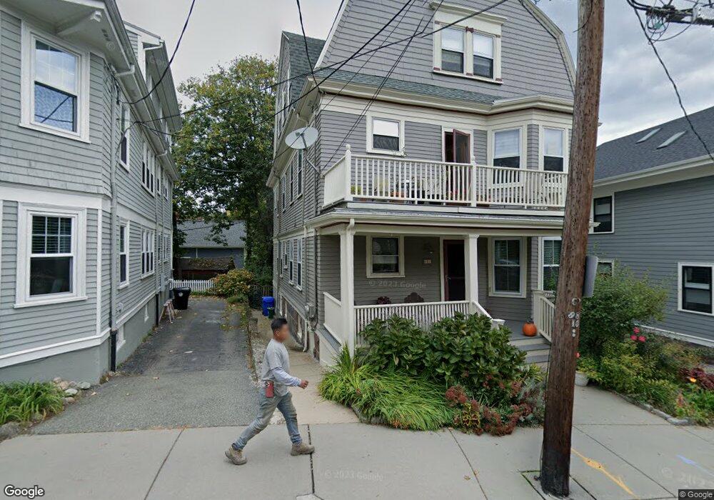 64 Linden St unit 2, Brookline, MA 02445 - photo 1