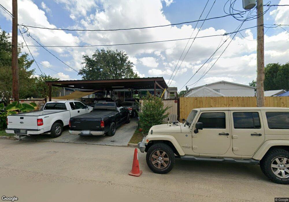 6118 Long Leaf Dr, Houston, TX 77088 - photo 1