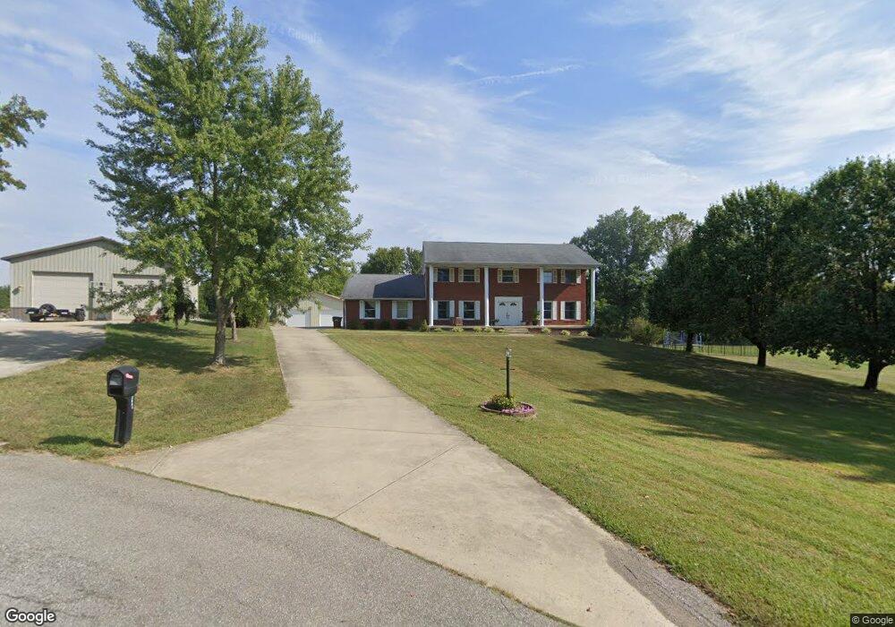 6984 W Stirrup Ln, Columbus, IN 47201 - photo 1