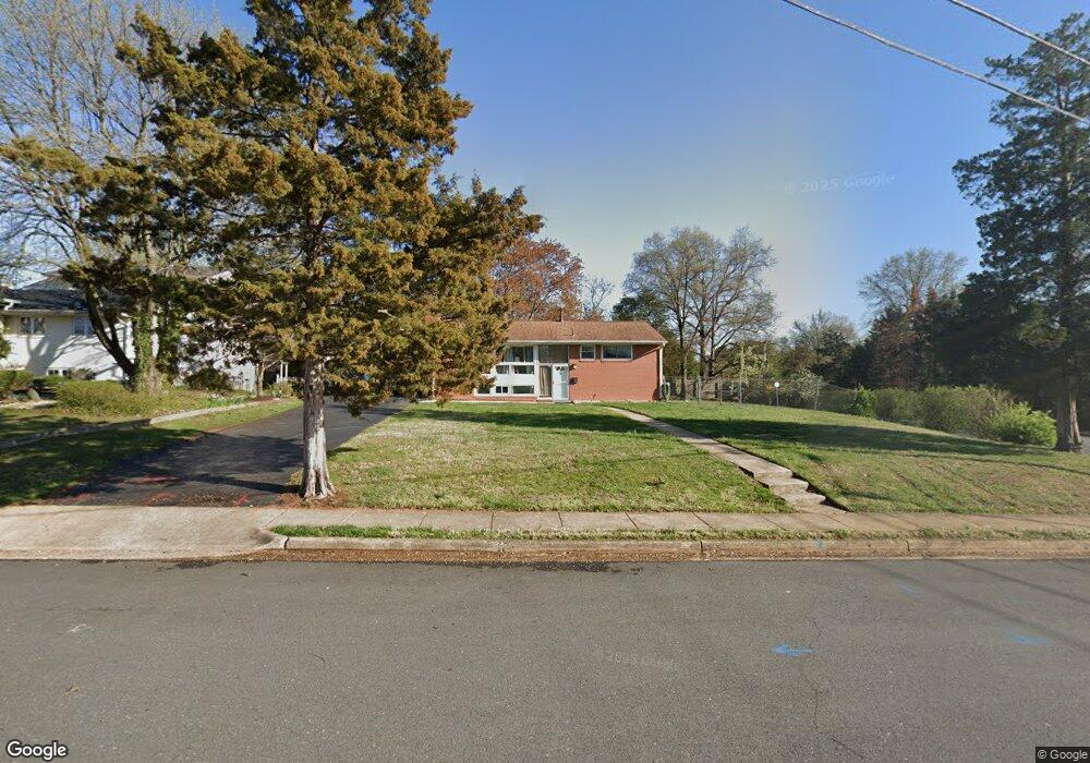 5607 Bouffant Blvd, Alexandria, VA 22311 - photo 1