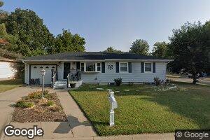 602 W 7th St, Chapman, KS 67431