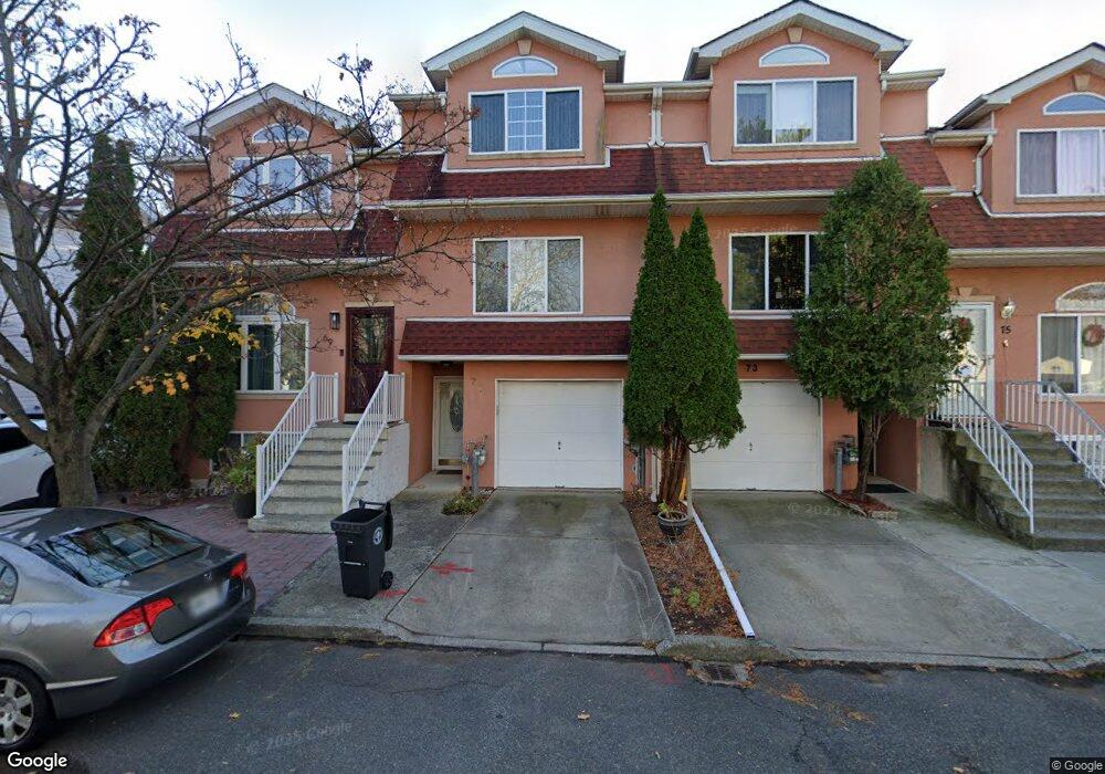 71 Timber Ridge Dr, Staten Island, NY 10306 - photo 1