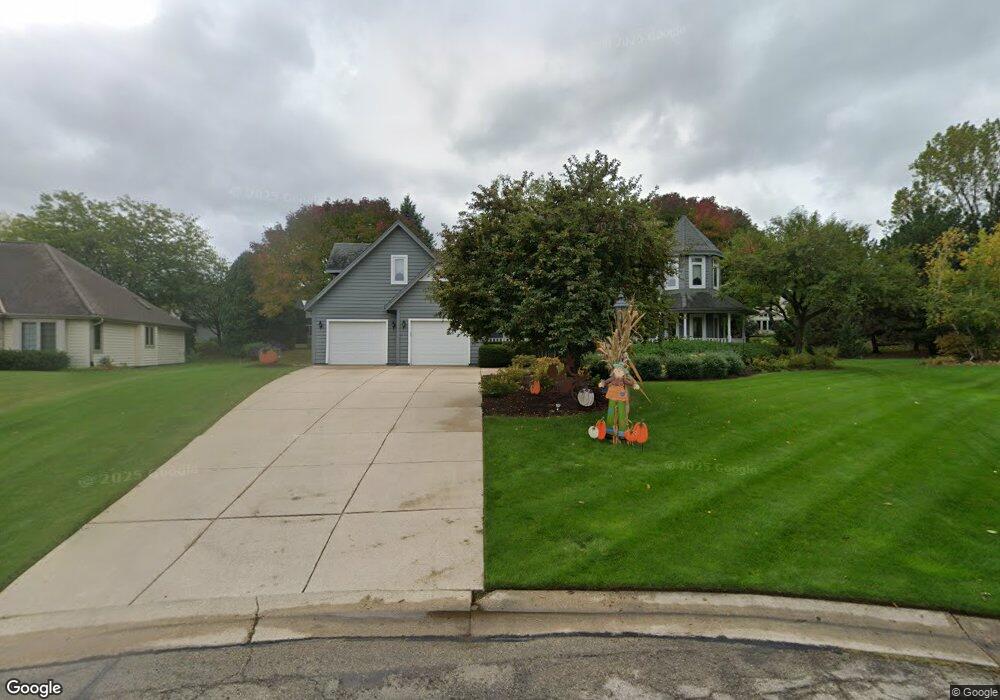 N100W14939 Windsong Ct, Germantown, WI 53022 - photo 1