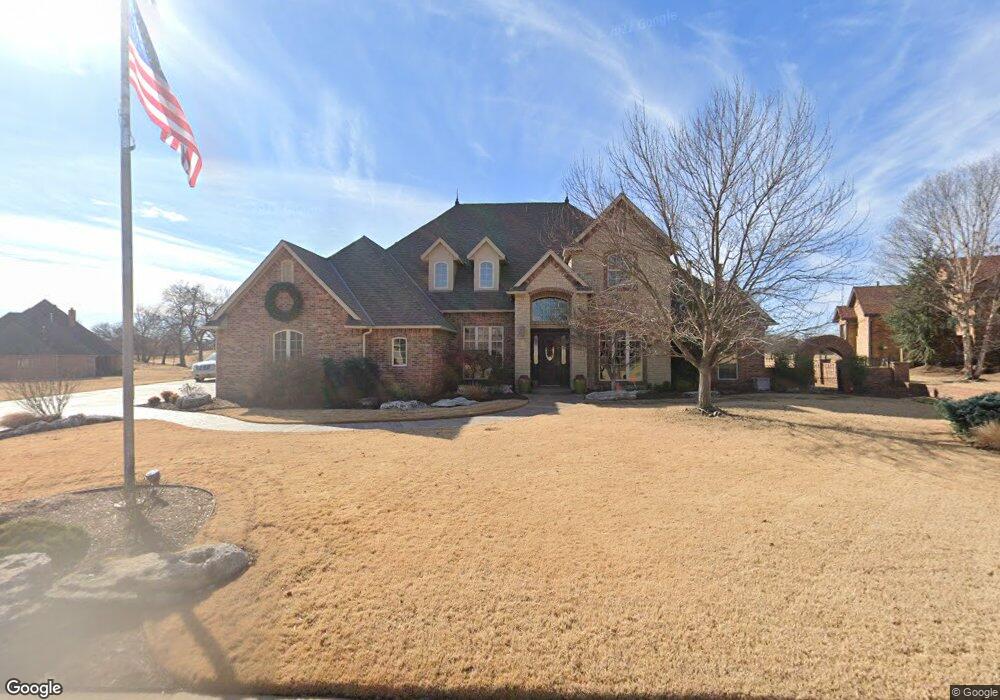 1108 Muirfield Dr, Shawnee, OK 74801 - photo 1