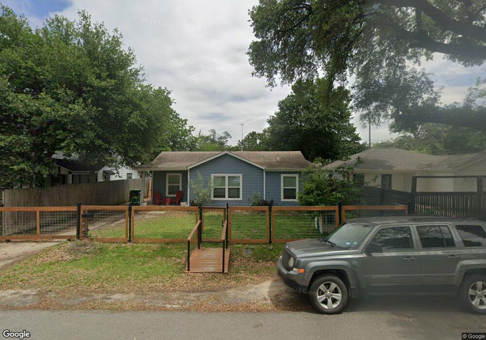 1906 Tabor St, Houston, TX 77009 - photo 1