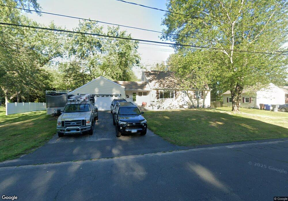 27 Bess Rd, Enfield, CT 06082 - photo 1