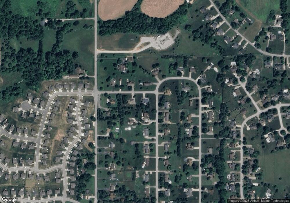 6317 Meadow View Dr, Georgetown, IN 47122 - photo 1