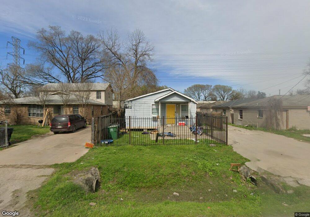 2613 Creston Dr, Houston, TX 77026 - photo 1