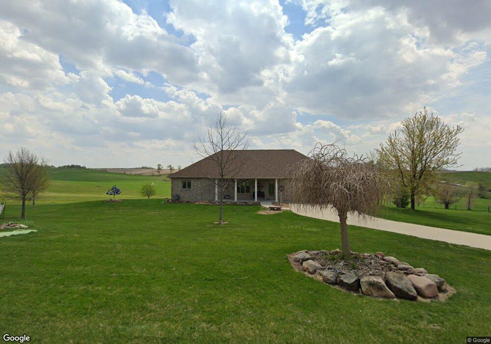 635 S 29th Ave E, Newton, IA 50208 - photo 1
