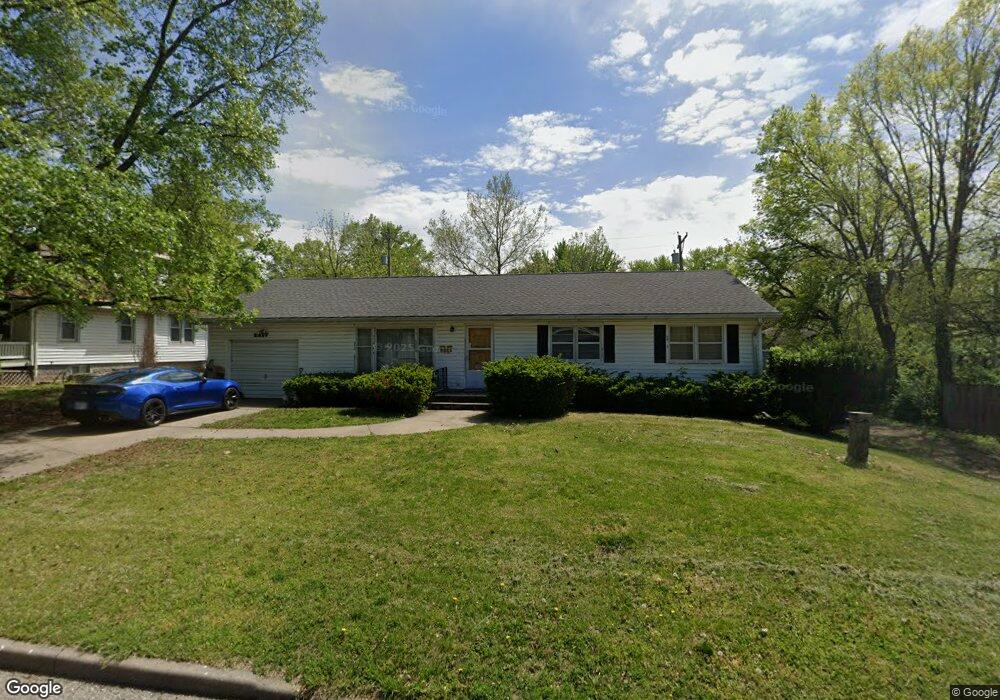 2217 SW 7th St, Topeka, KS 66606 - photo 1