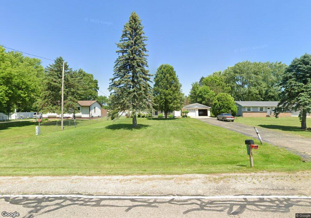 7437 E Carpenter Rd, Davison, MI 48423 - photo 1