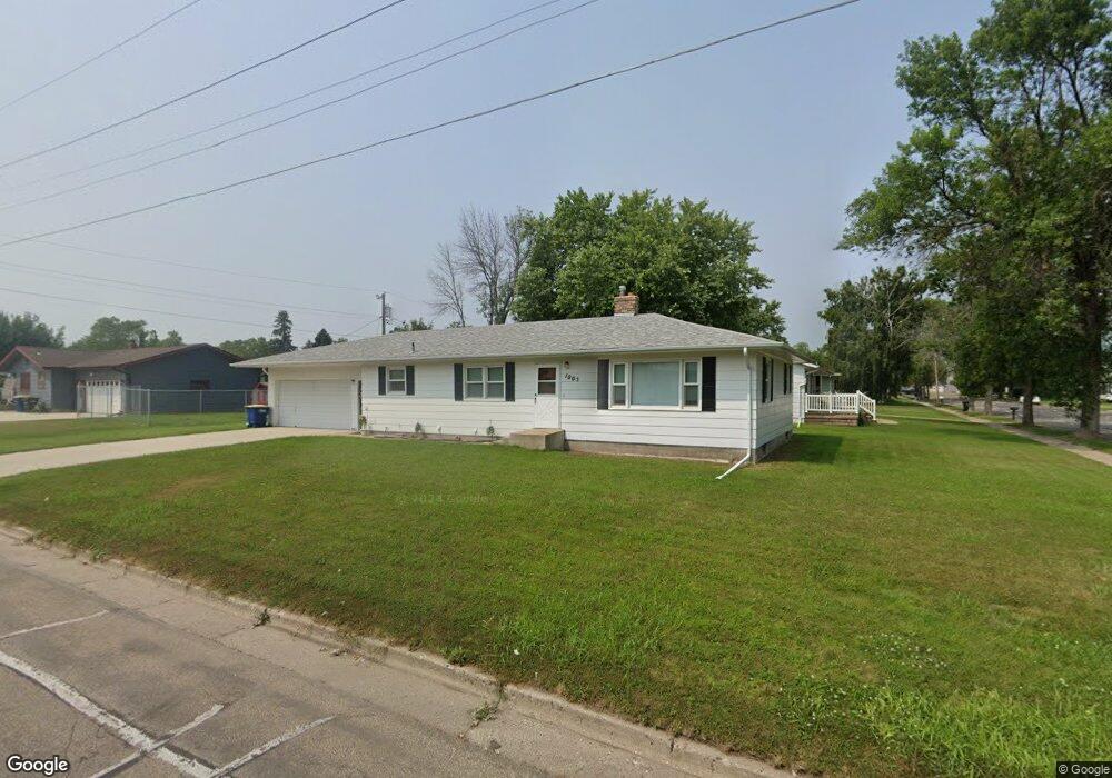1005 10th St NE, Jamestown, ND 58401 - photo 1