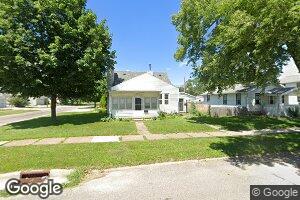 1001 Hawthorne Ave, Waterloo, IA 50702