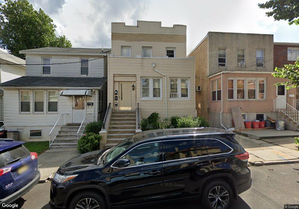 224 Riverview Place, Cliffside Park, NJ 07010 - photo 1