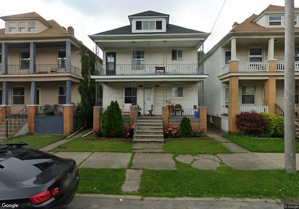 9524 Charest St, HamtraMcK, MI 48212 - photo 1