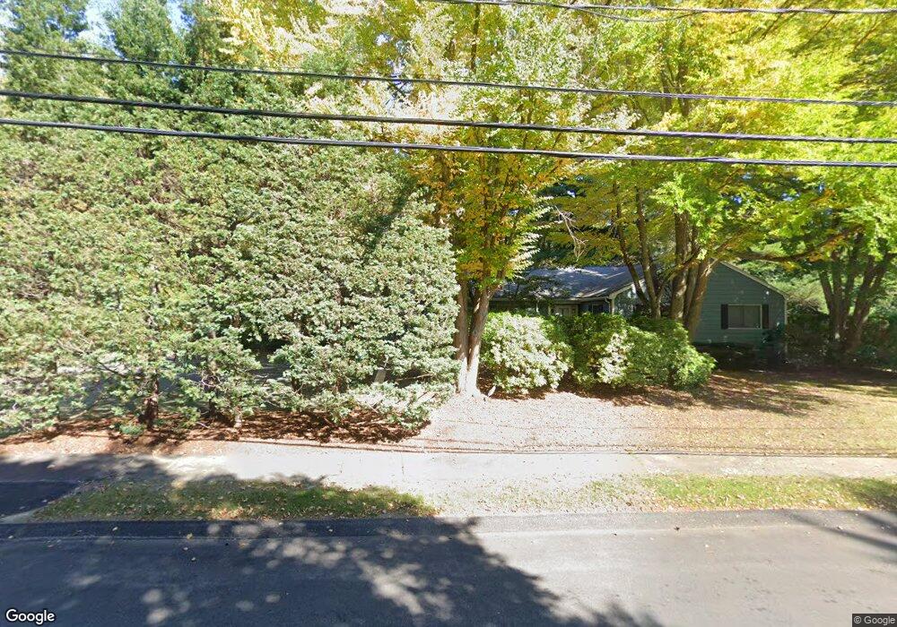 30 Edgewater Dr, Needham, MA 02492 - photo 1