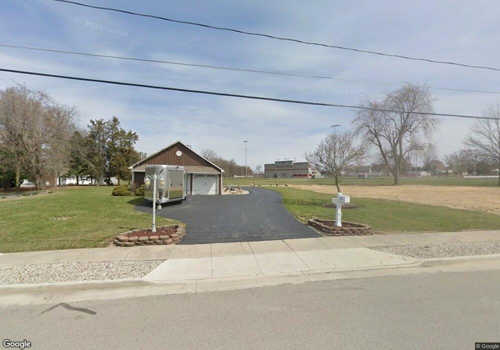 123 W Pendleton St, Columbus Grove, OH 45830 - photo 1