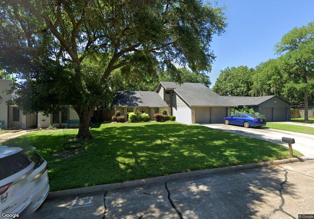 5402 Abercreek St, Friendswood, TX 77546 - photo 1