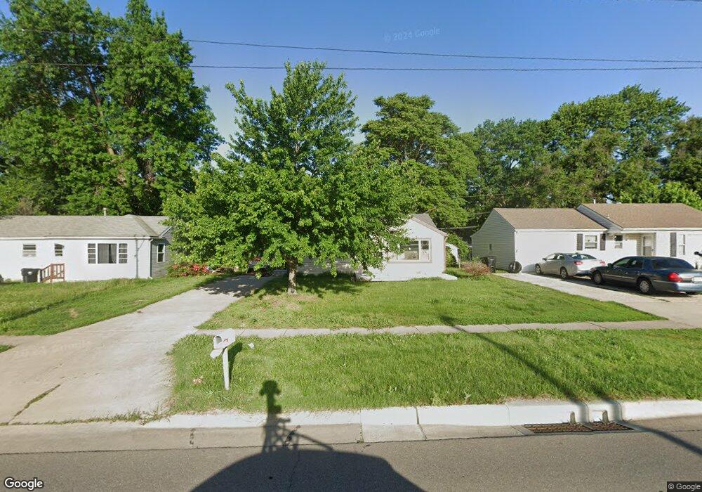 2421 SW Gage Blvd, Topeka, KS 66614 - photo 1