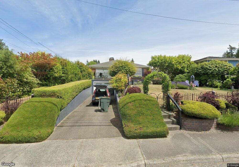 1051 9th Ave S, Edmonds, WA 98020 - photo 1