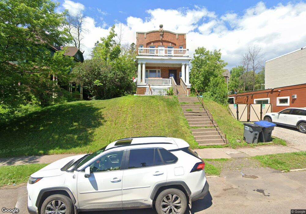 1819 E Superior St, Duluth, MN 55812 - photo 1