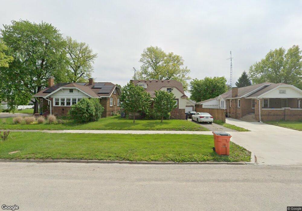 1304 S 17th St, Mattoon, IL 61938 - photo 1