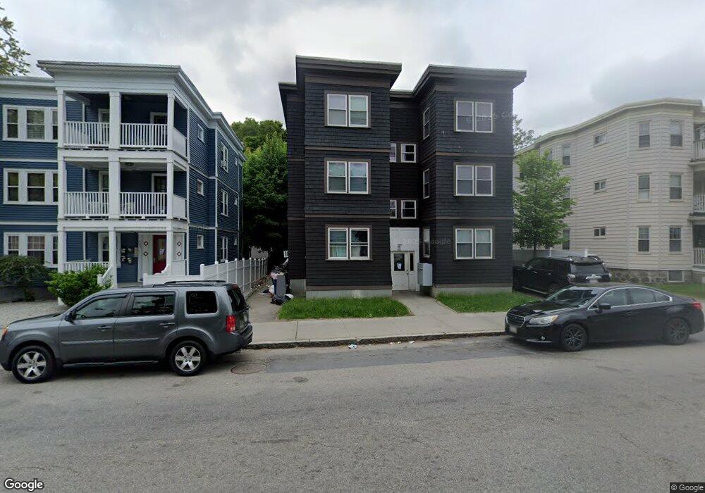 305 Cummins Hwy unit 1L, Roslindale, MA 02131 - photo 1