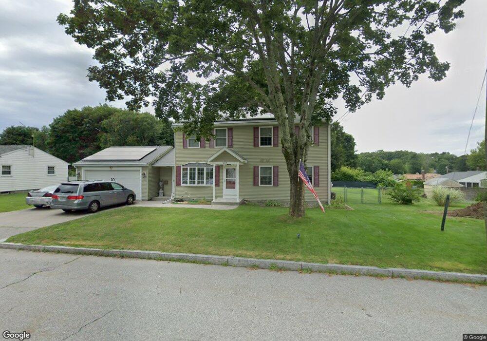 258 Halsey Rd, Woonsocket, RI 02895 - photo 1