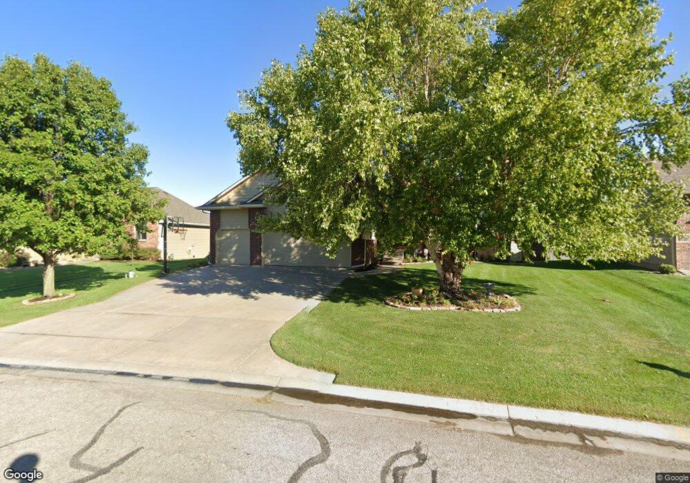 8206 W Havenhurst Cir, Wichita, KS 67205 - photo 1