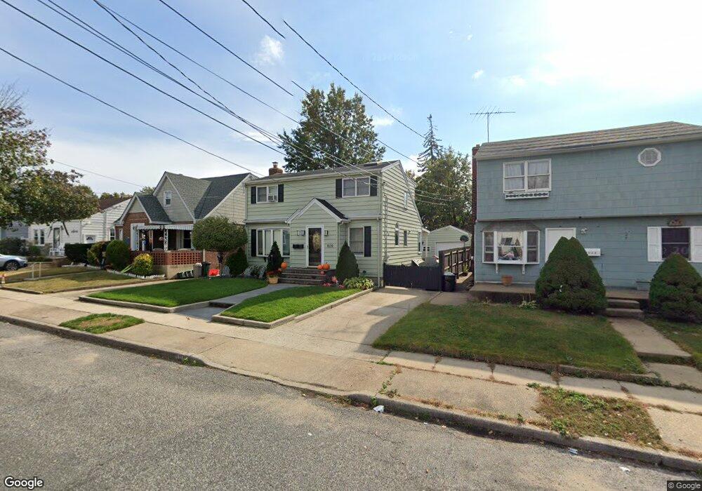 1039 Wool Ave, Franklin Square, NY 11010 - photo 1