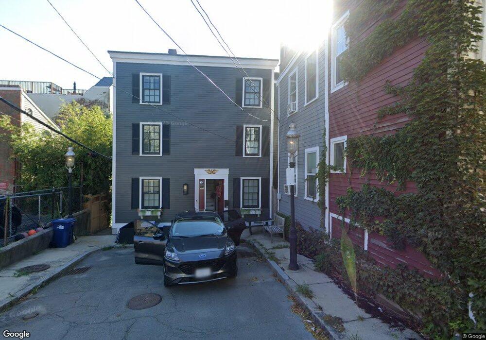 28 Monument Ct, Charlestown, MA 02129 - photo 1