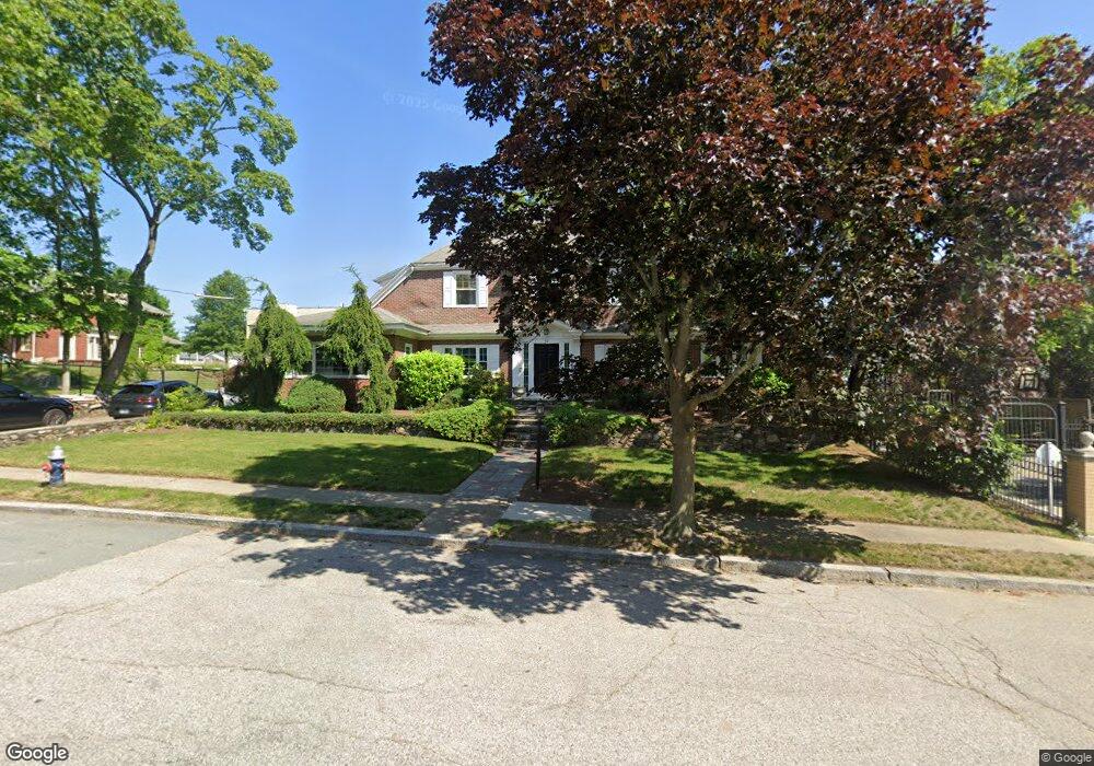 1180 Narragansett Blvd unit 31, Cranston, RI 02905 - photo 1