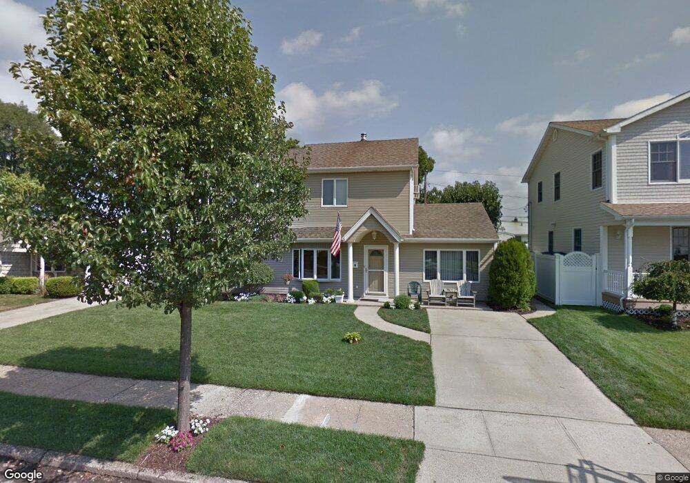 29 Jeanne Ln, Bethpage, NY 11714 - photo 1