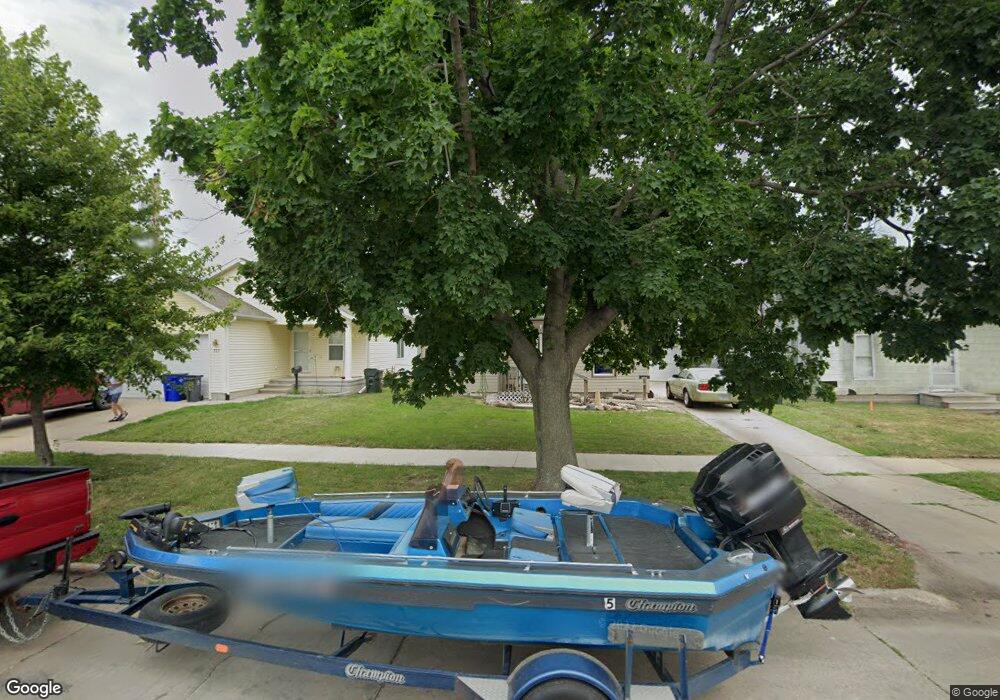 309 9th St NW, Cedar Rapids, IA 52405 - photo 1