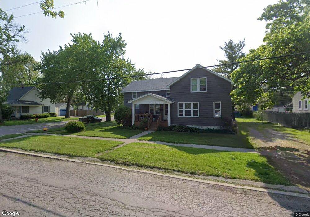 429 13th St, Port Huron, MI 48060 - photo 1